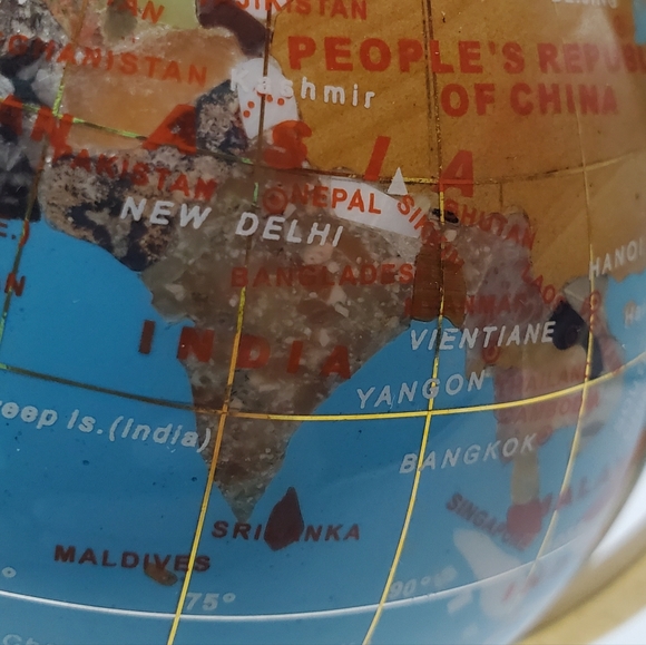 Semi-Precious Gemstone Globe 8" Stand Inlaid Brass Blue And Golden , VINTAGE - Picture 5 of 14